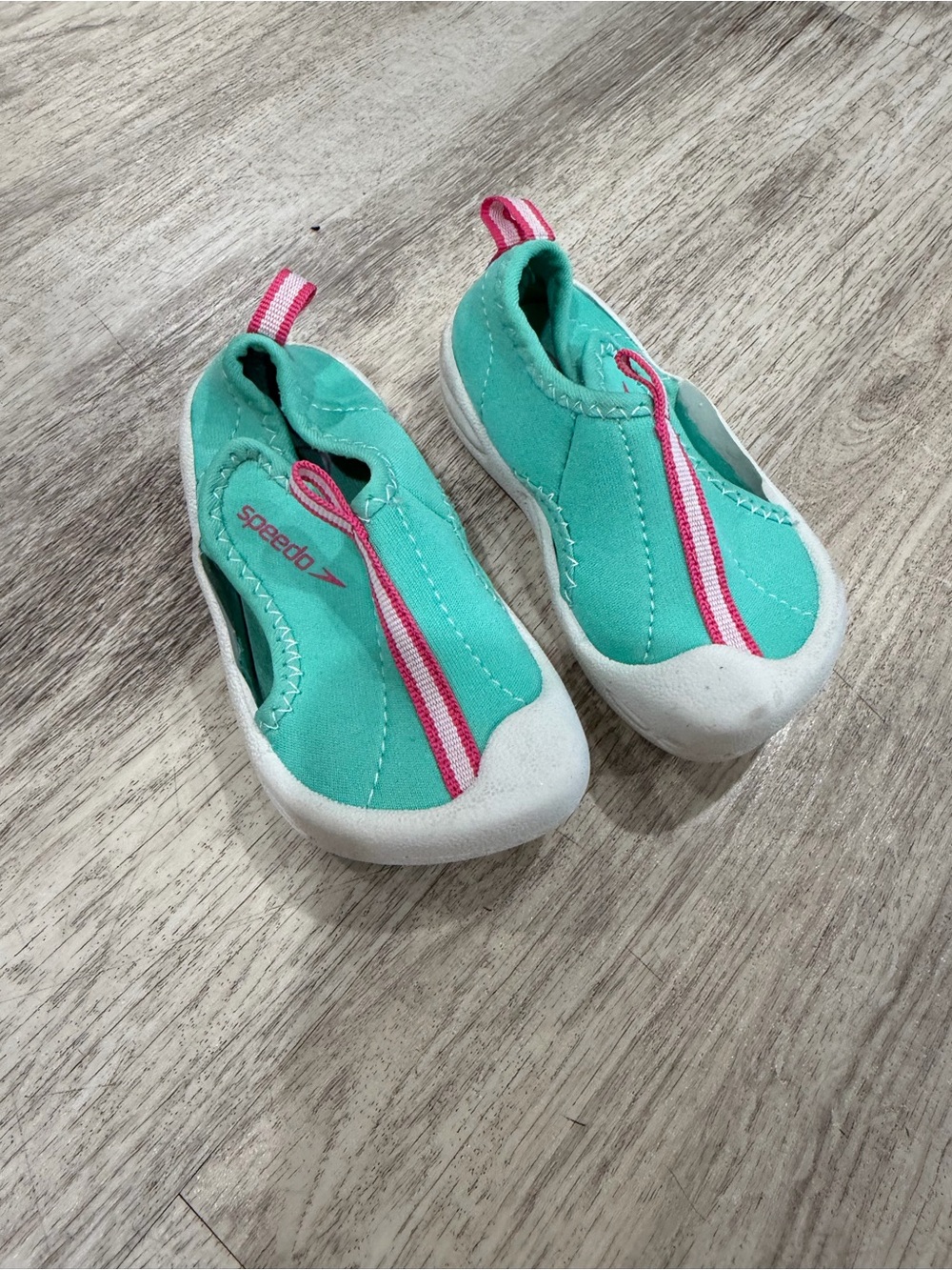 Speedo Kids Water Slip-On Shoes in Teal and Pink